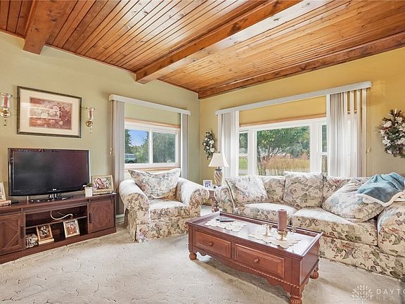 4th image of 7390 Rebecca Dr