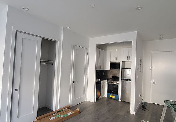4th image of 1709 Park Pl #1C