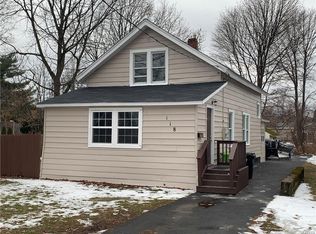 118 Wells Ave E, North Syracuse, NY 13212