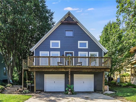 2nd image of 94 Beach Dr