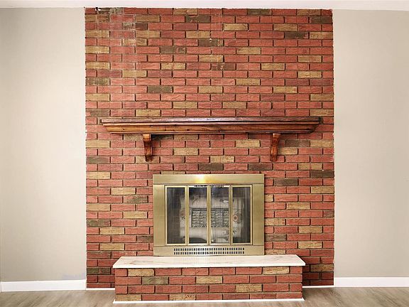 5th image of 716 Westwood Dr