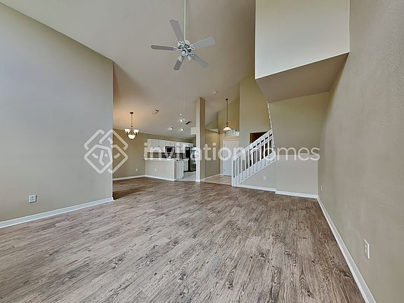 4th image of 30718 Birdhouse Dr
