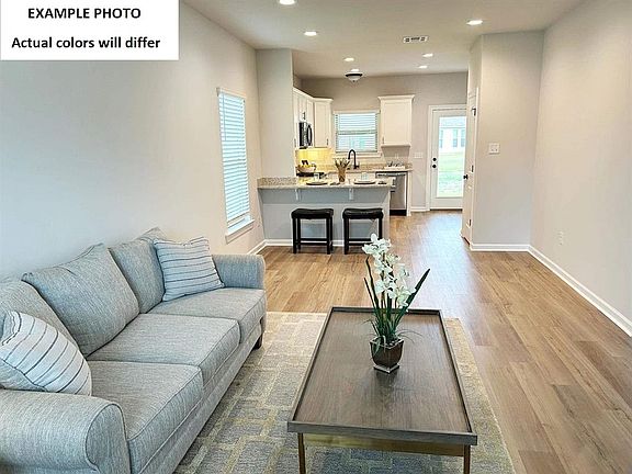 2nd image of 823 Venecia Dr