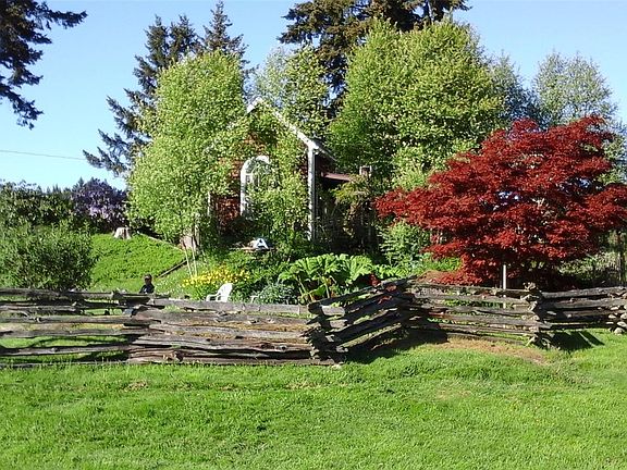 3rd image of 2780 Ritten Rd