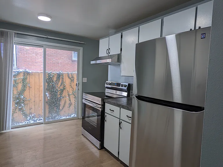 1216 E Nora Ave — Photo 2