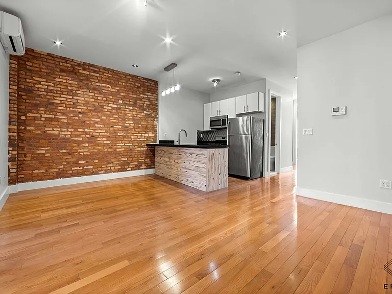 385 Himrod St #3A — Photo 2