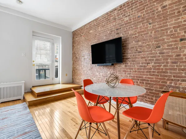 130 West 81st Street image 6 of 19