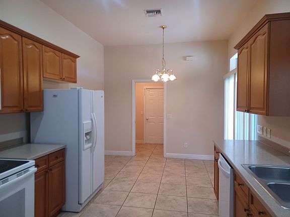 5th image of 3511 NW 8th Ter