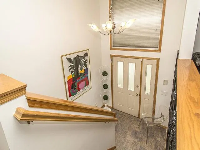 2 bed, 1.5 bath, 1500 sqft, $2,050 — Photo 2