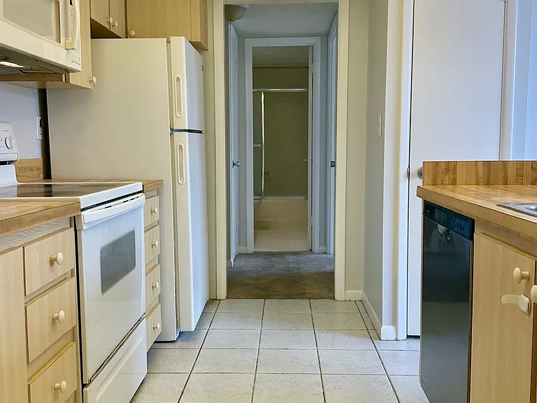 2617 Cove Cay Dr #1-311 — Photo 3