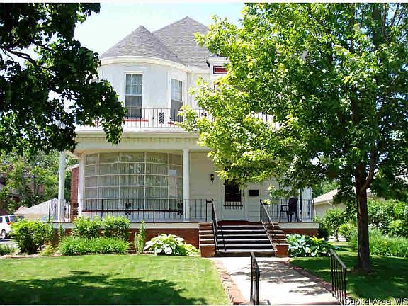 2nd image of 736 N Prairie St