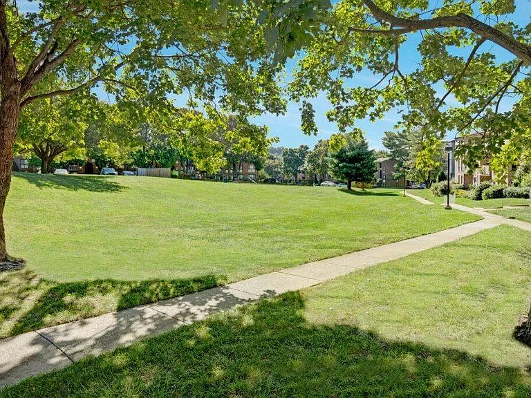 Gateway at Gaithersburg — Photo 17