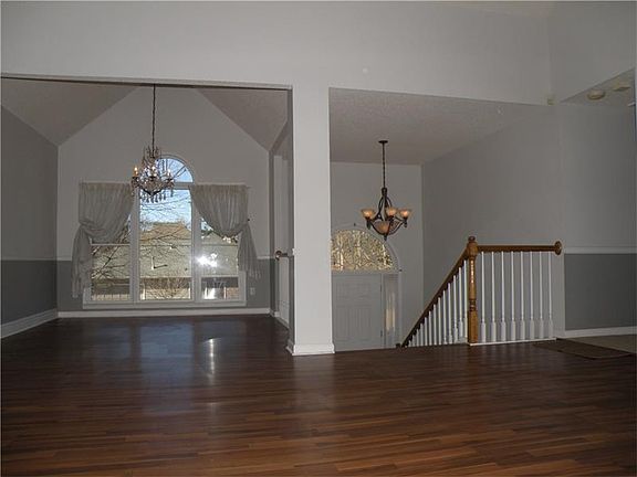 5th image of 812 Honey Springs Dr