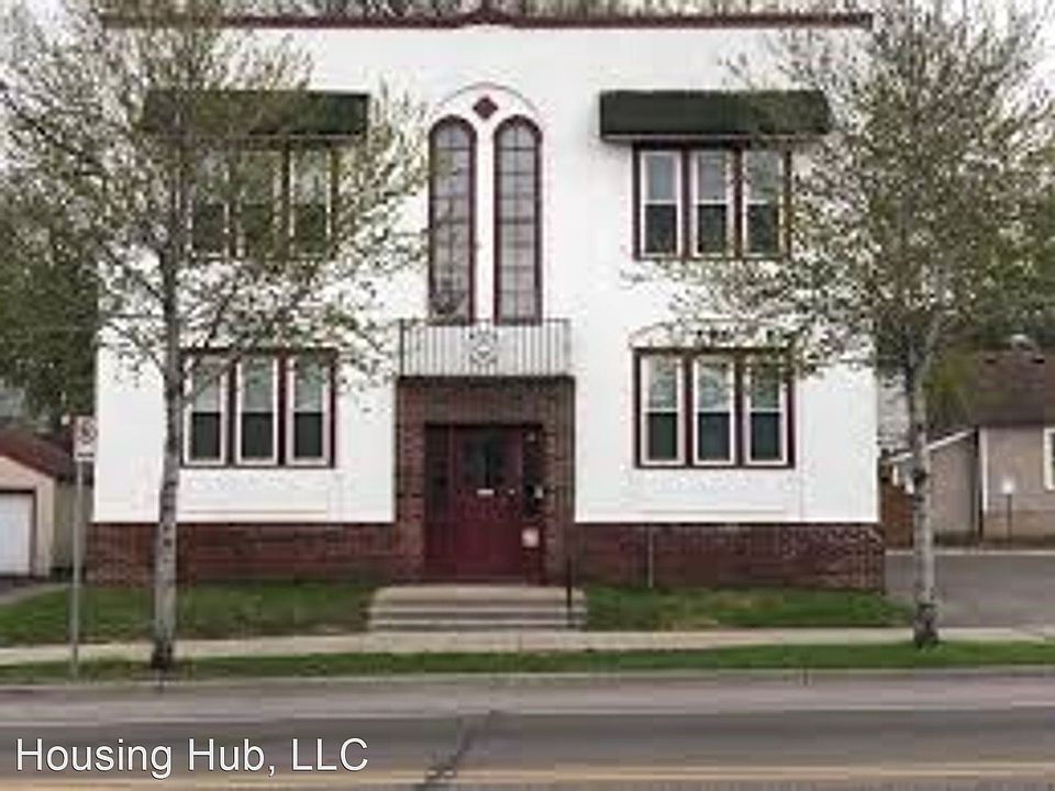 1st image of 1615 Lowry Ave N #4