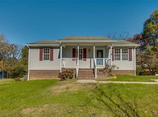 380 Curtis St, Ramseur, NC 27316