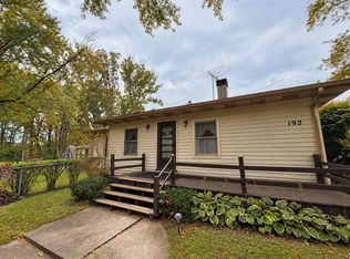 192 E Mekeland Rd, Chesterton, IN 46304