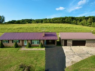 1025 W Chilhowie St, Marion, VA 24354