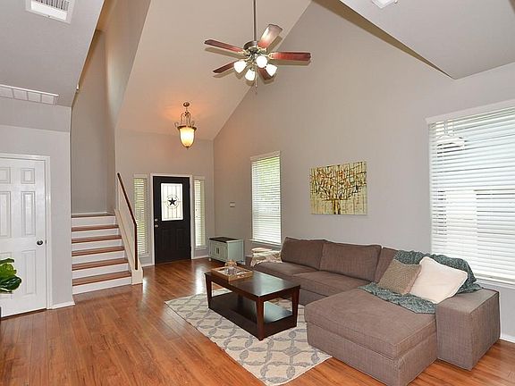 4th image of 1606 Redwater Dr #125