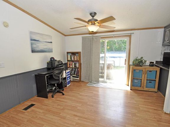 5th image of 51689 Downey St