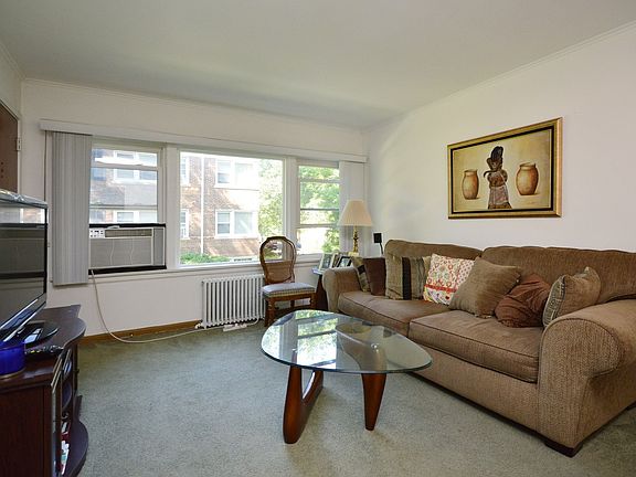 3rd image of 420 Elmwood Ave APT 1E