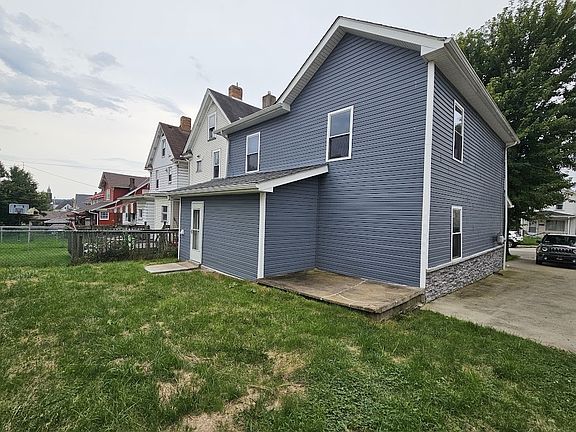 3rd image of 445 Ohio Ave