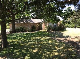 10011 Lookout Point, Edmond, OK 73034