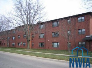 1317 N Seneca St #303, Storm Lake, IA 50588