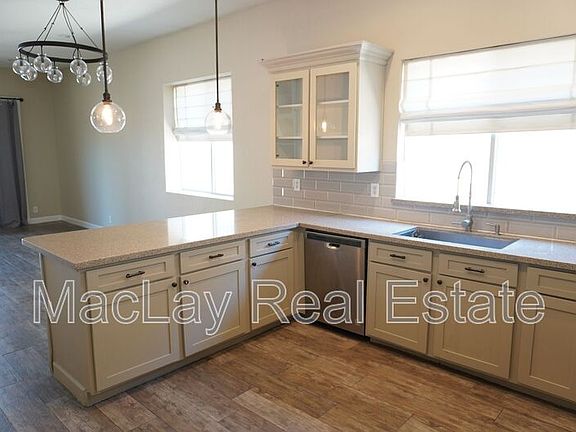 3rd image of 254 N Stanley Pl