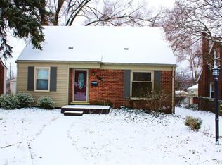 1514 Red Run Dr, Royal Oak, MI 48073