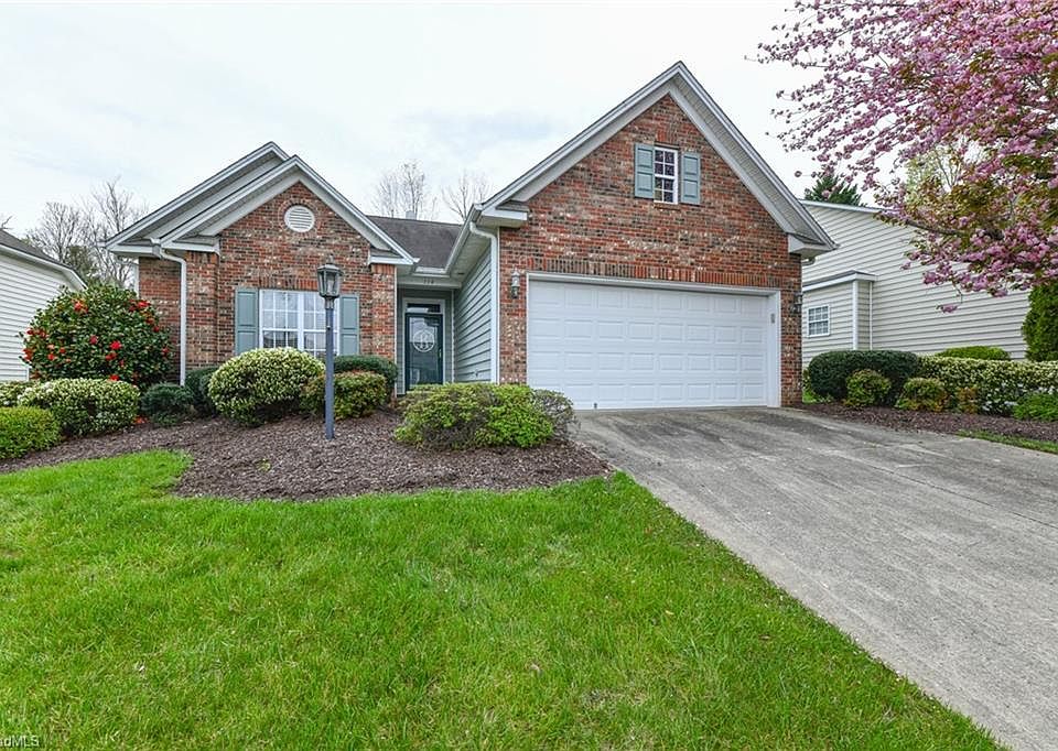 1st image of 114 Riverwalk Ln