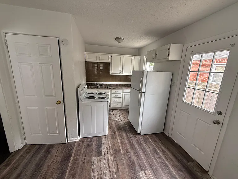 405 S Sheridan Ave — Photo 9