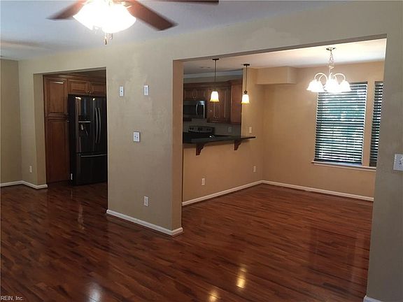3rd image of 420 Ashlawn Dr