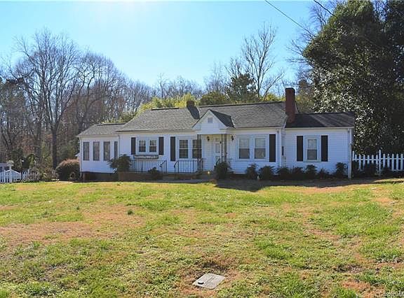 2nd image of 604 Caroline Ave