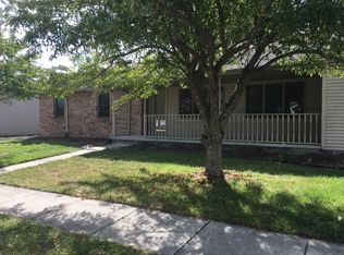 1129 Buckeye St, Chatham, IL 62629