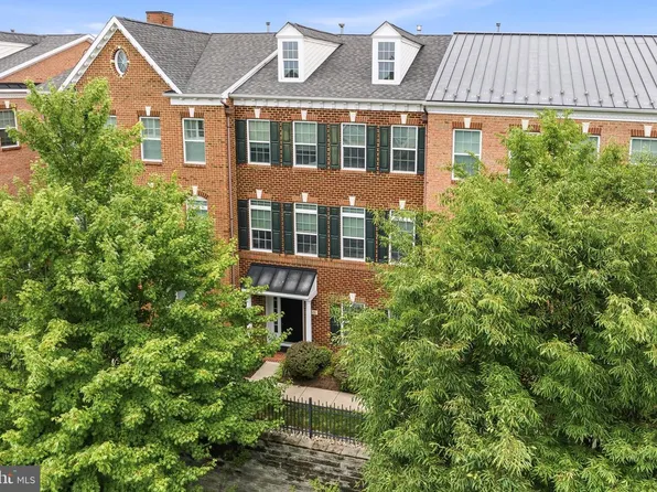 531 Raymond Dr, West Chester, PA 19380