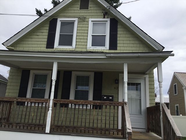 1st image of 62 Willow St #1