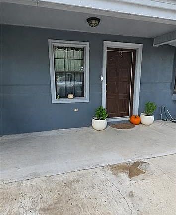 3rd image of 2117 Washington Ave