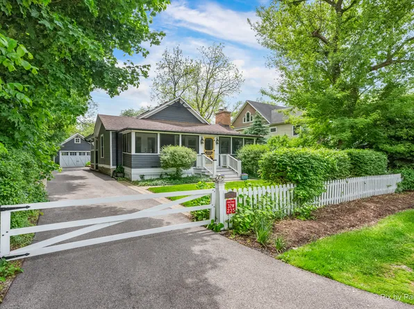 32W235 Army Trail Rd, Wayne, IL 60184