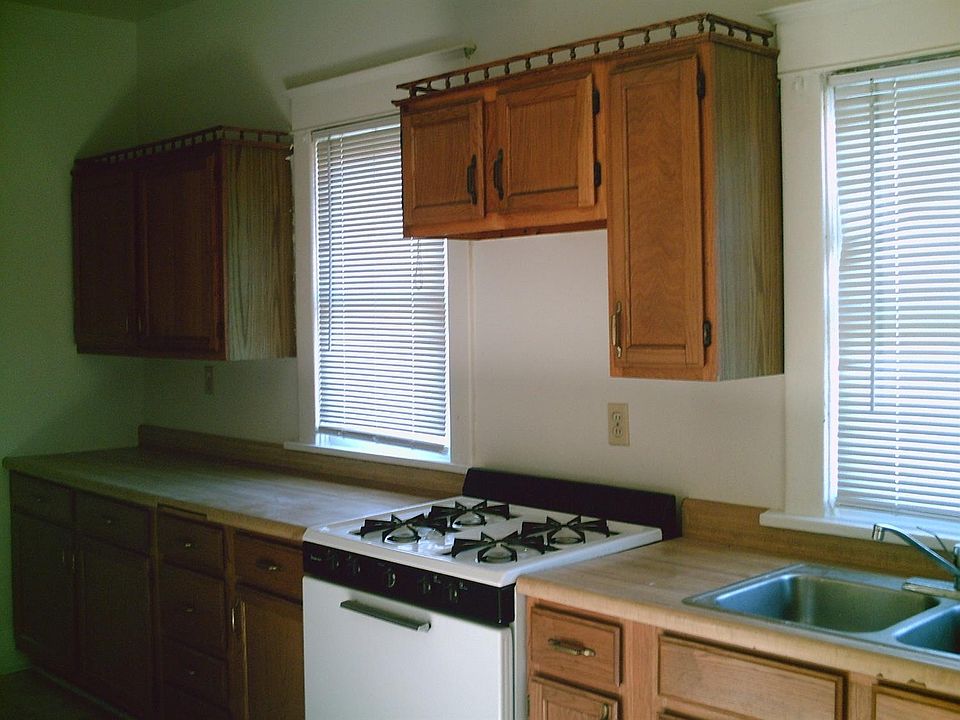 2nd image of 1923 S 15th St