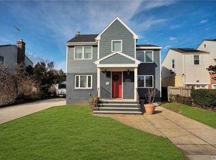52 Miriam Pkwy, Elmont, NY 11003