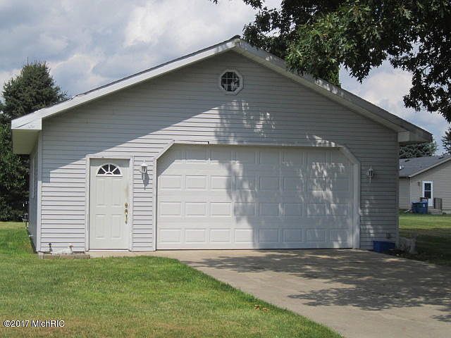 1st image of 171 Singletree Ln
