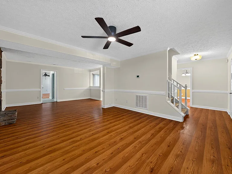 105 Trinity Woods Dr — Photo 29