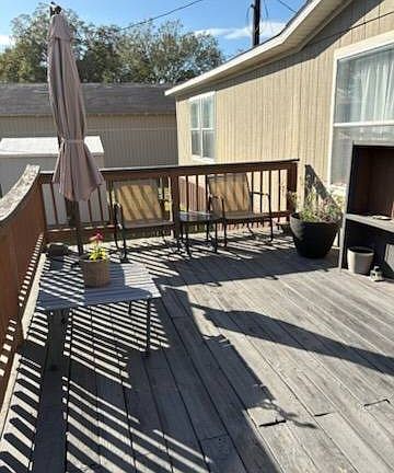 4th image of 114 Hackberry St #2