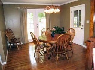 8512 Hazel Ln, Waterford, WI 53185