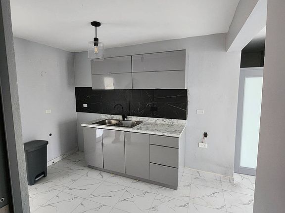 2nd image of D 26 Monte #2