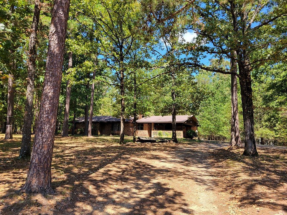 1st image of 131 Lace Ln