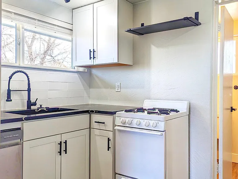 3737 Red Canon Ave #5 — Photo 4