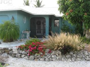 12221 Moon Shell Dr, Matlacha Isles, FL 33991