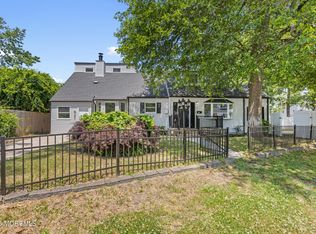 55 11th St, Hazlet Township, NJ 07734