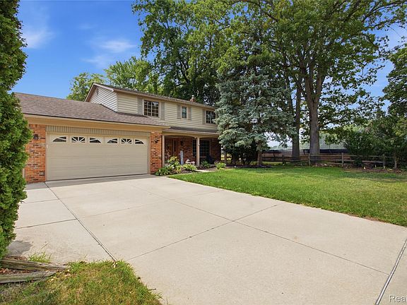 4th image of 33665 Curtis Rd